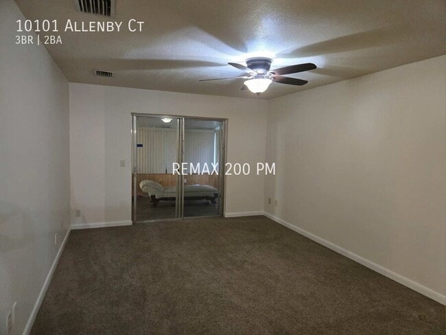Building Photo - 10101 Allenby Ct