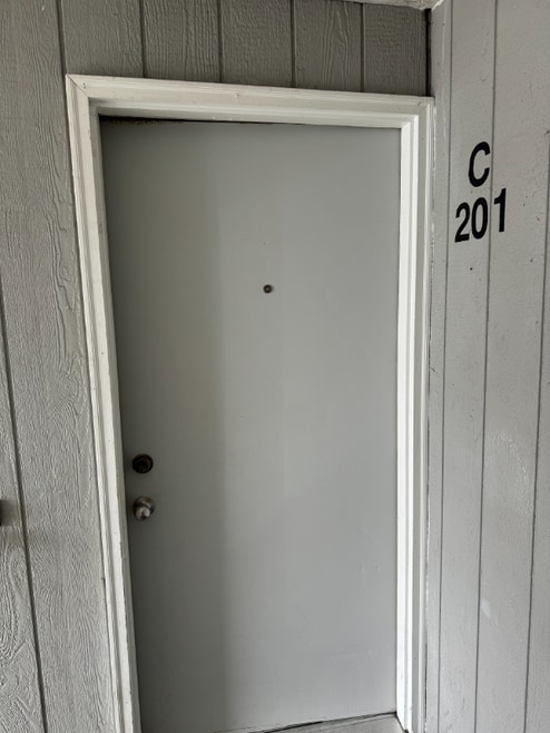 Building Photo - 150 SE Barrington Dr