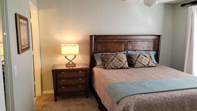 Building Photo - 4270 Calinda Ln