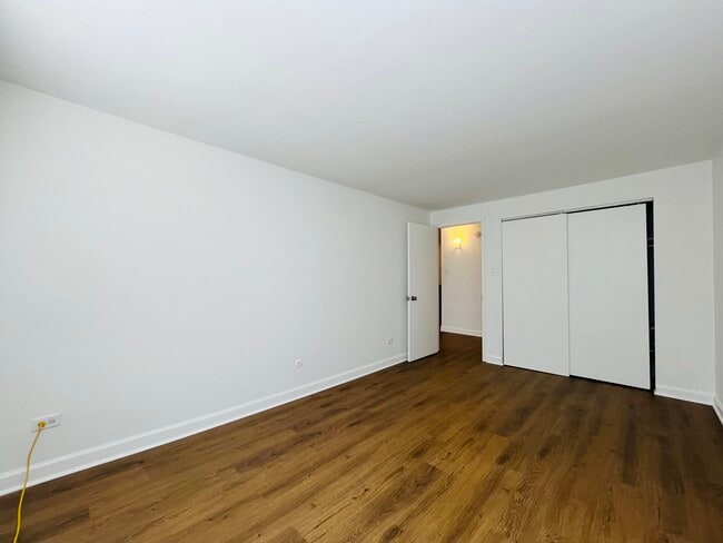 Building Photo - 8806 Briar Ct