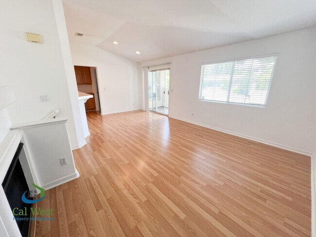 Building Photo - $3395 - 2BD/2BA Beautiful Palmia Condo Near Cottle Road & 85 Available Now!