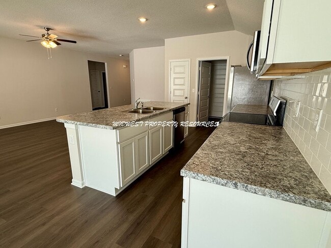 Building Photo - Brand-New 3 Bedroom, 2 Bathroom Ranch Home