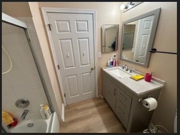 Building Photo - 11 Windsong Cir