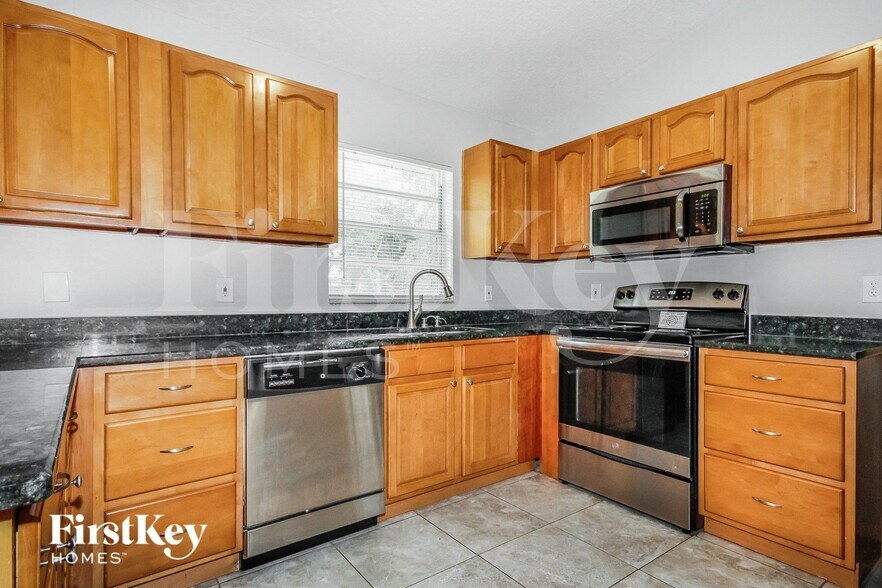 Building Photo - 8240 Stoner Rd