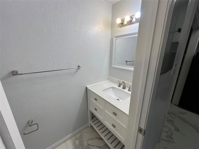 Building Photo - 501 Arbor Creek Dr