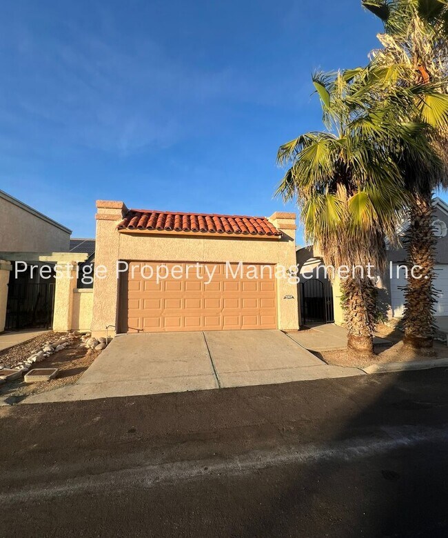 Building Photo - Wonderful Townhouse Located in the Northwest!!!