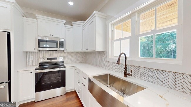 Building Photo - 53 Jericho Ln