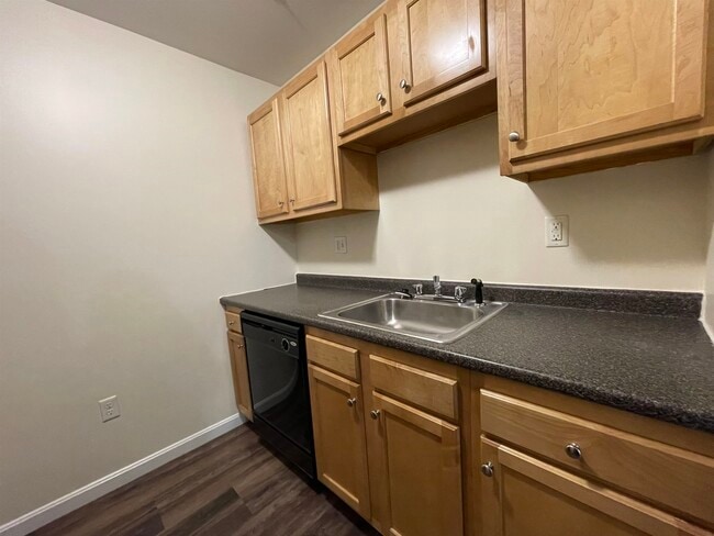 Building Photo - 20 Sentinel Court