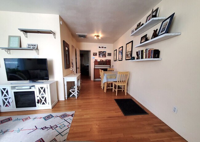 Primary Photo - Super Cute, Fully Furnished! All Utilities Included (with WiFi)