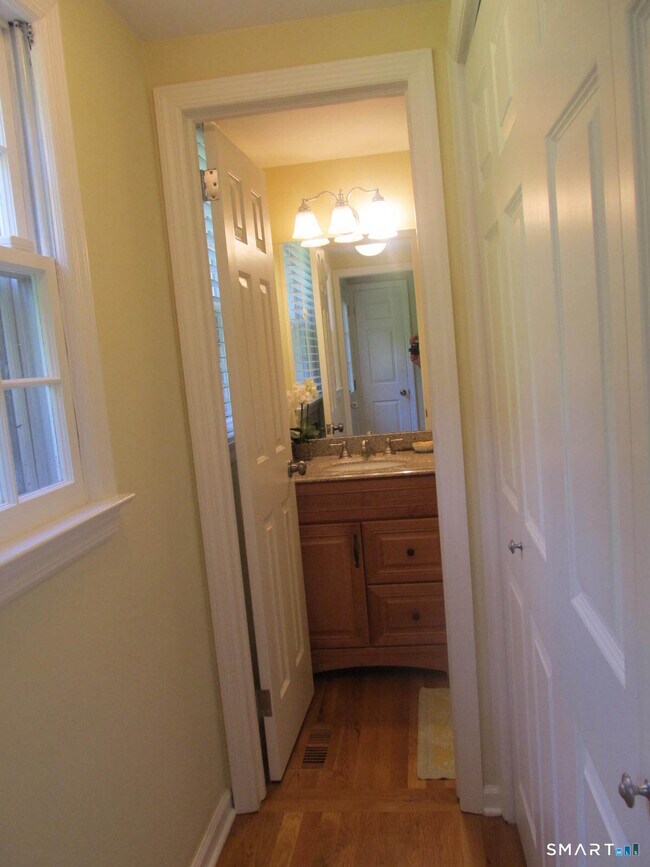 Building Photo - 47 Barringer Rd