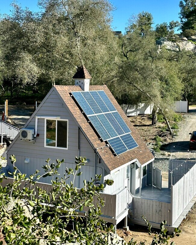 Building Photo - 38374 Rainbow Heights Pl