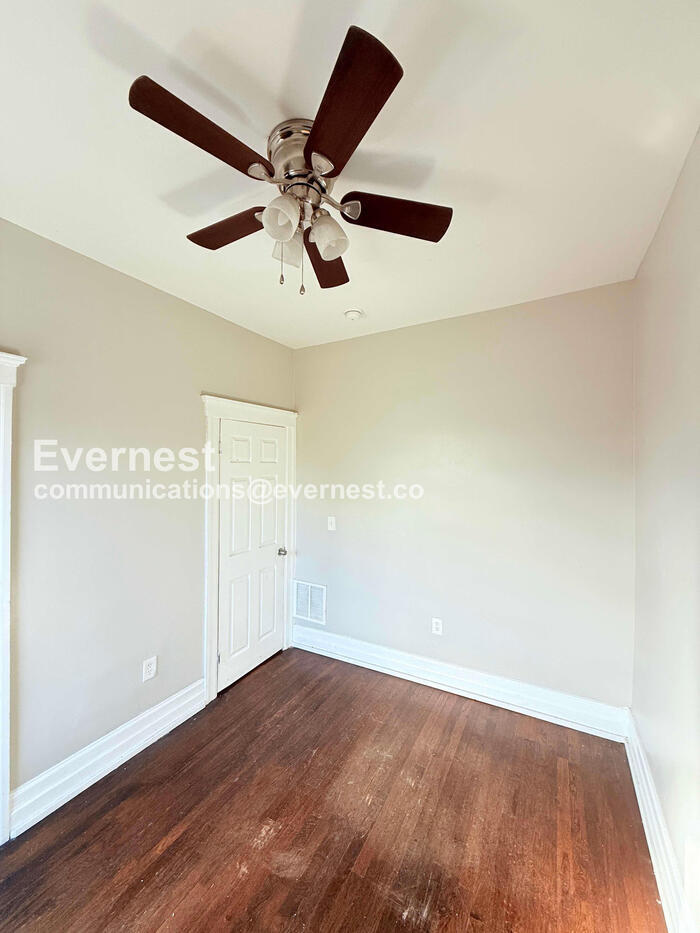 Building Photo - 506 Westminster St