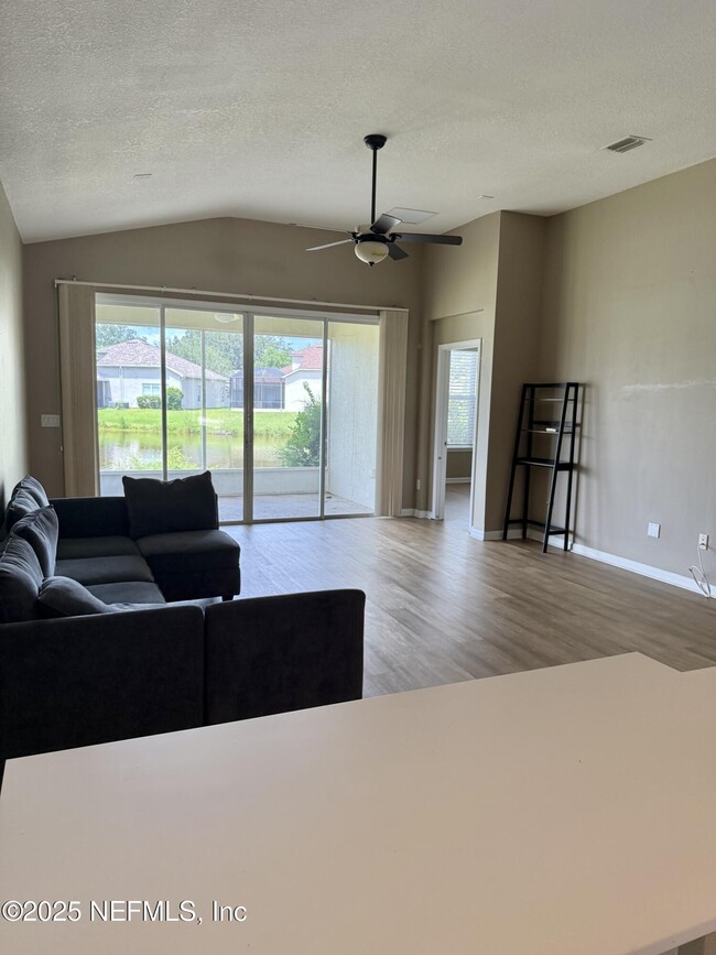 Building Photo - 8357 Highgate Dr