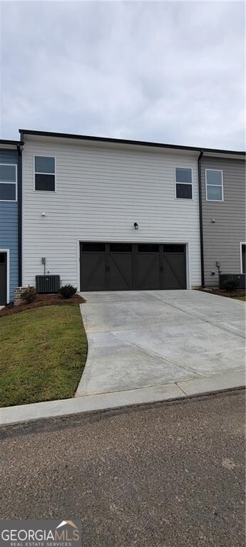 Building Photo - 5420 Maple Grv Ln