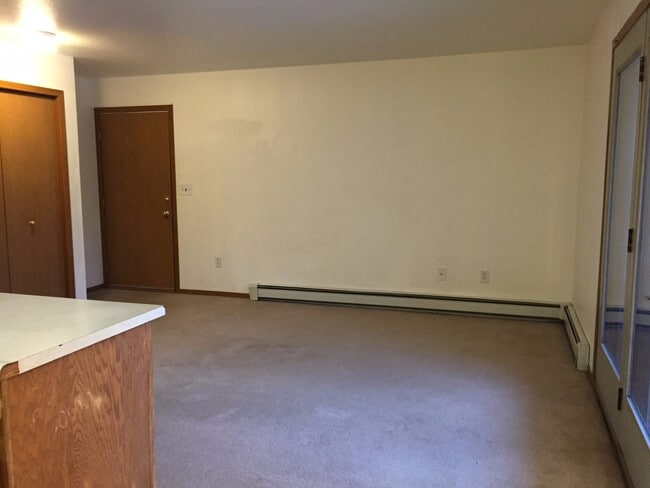 Building Photo - 546 Ouida Way