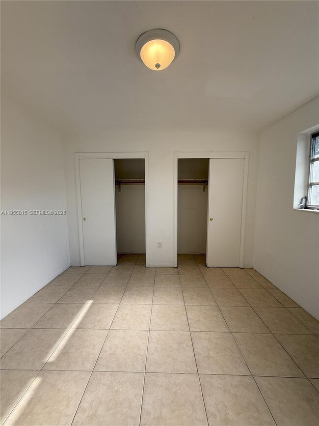 Building Photo - 5165 W Flagler St