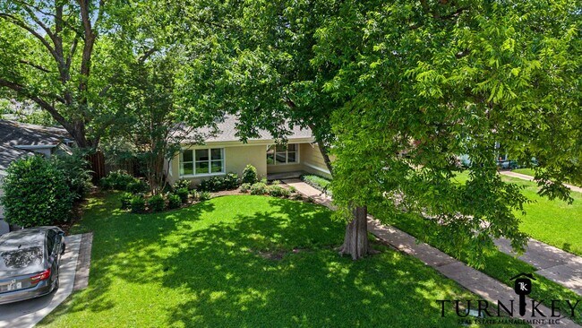 Building Photo - Vintage Charm Meets Modern Comfort Fully Updated 1942 Home in Fort Worth's Ridglea Area