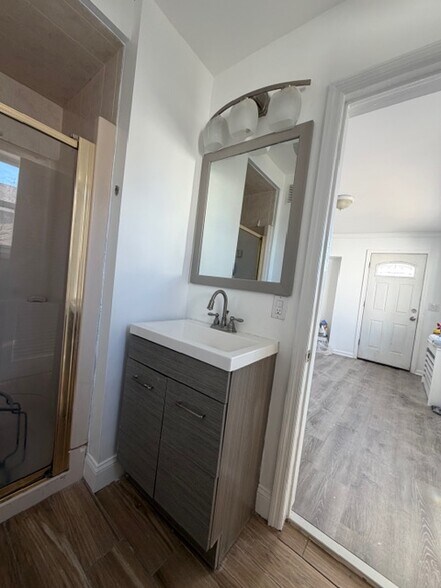 Building Photo - 410 Highland St