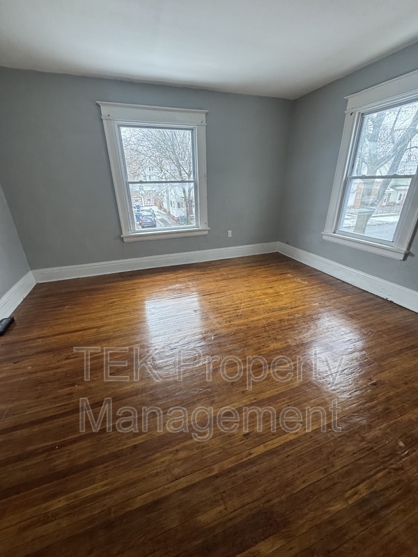 Building Photo - 42-44 Tacoma Street