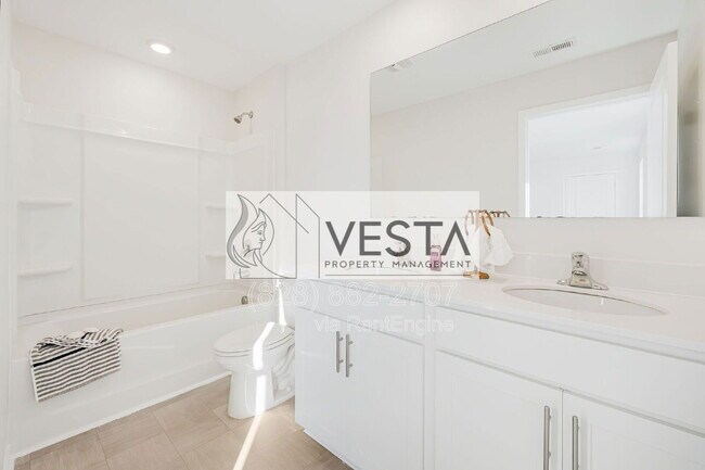 Building Photo - 30 Benedict Ln