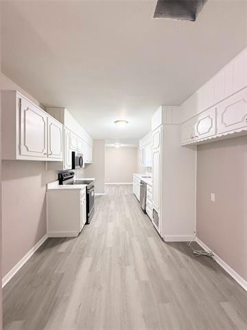 Building Photo - 1228 Oak Dr
