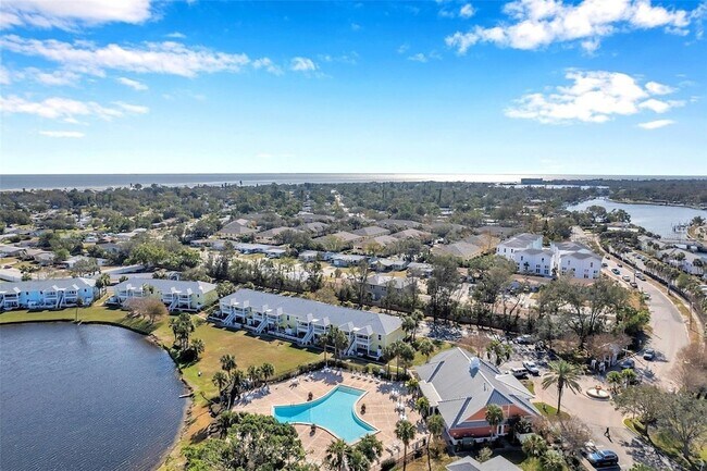 Building Photo - 107 Sea Horse Dr SE