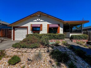Building Photo - Charming 2 Bedroom, 2 Bathroom Home in Napa