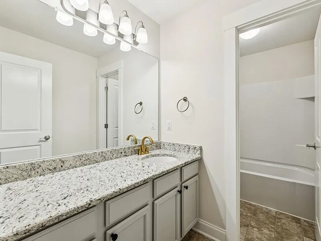 Building Photo - Fabulous 5BR Home in Thompsons Station