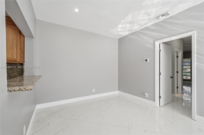 Building Photo - 1401 NW 97th Terrace