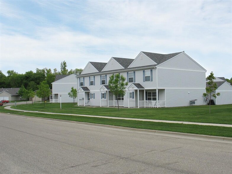 Primary Photo - The Gables Townhomes