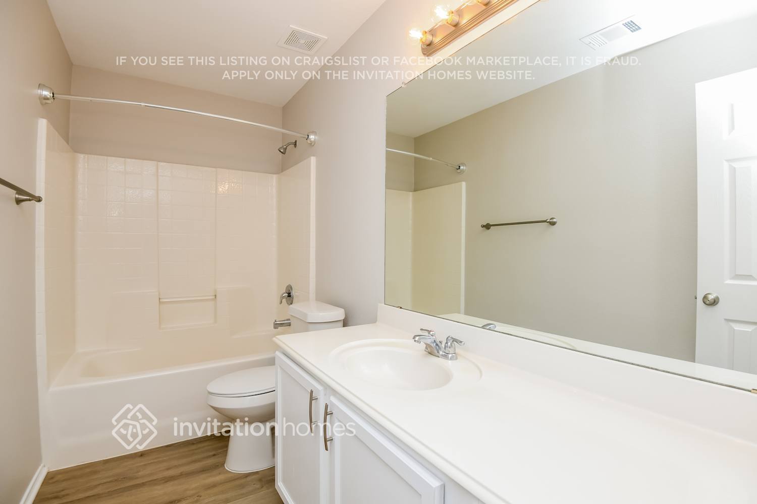 Building Photo - 1650 Hillside Dr