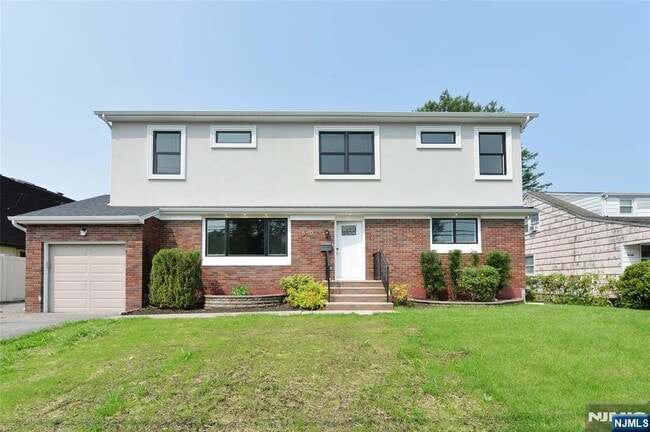 Primary Photo - 610-10 River Dr