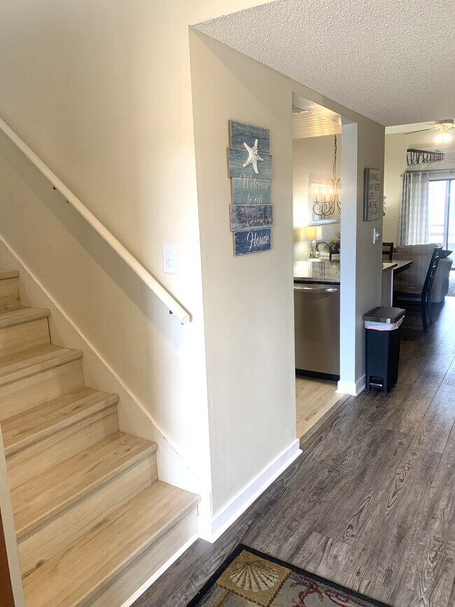 Building Photo - 501 Maison Dr