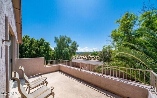 Building Photo - 3924 S Hollyhock Pl