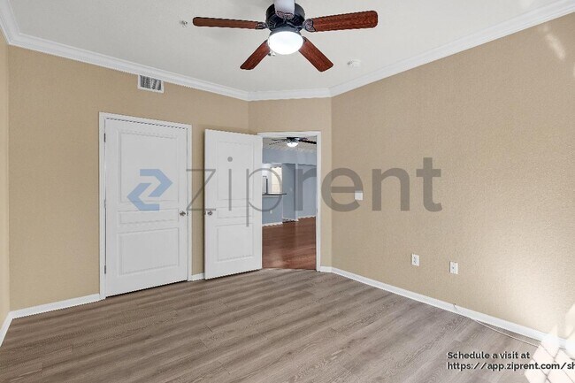 Building Photo - 5125 Palm Springs Blvd