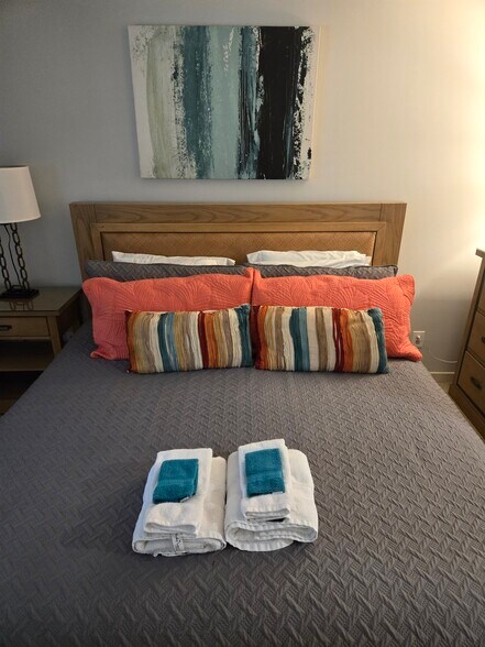 2nd King Room - 1 Tanglewood Dr