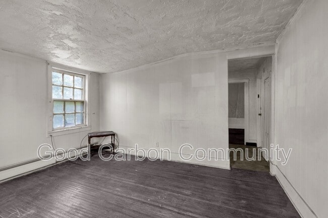 Building Photo - 111 Cottage St