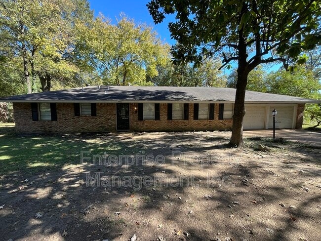 Primary Photo - 4450 Tena Dr