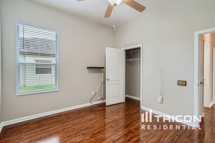 Building Photo - 5113 Alderbrook Pl