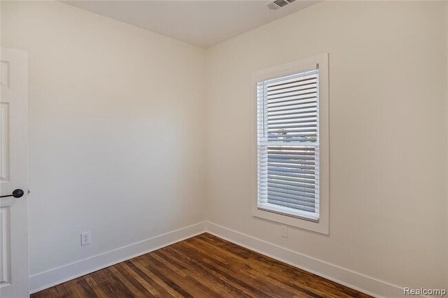 Building Photo - 6212 Avery St