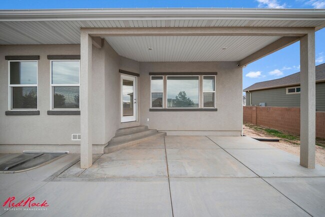 Building Photo - Modern 5 Bedroom Home in Cedar City!