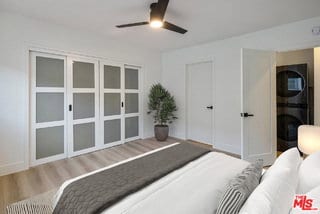 Building Photo - 943 9th St