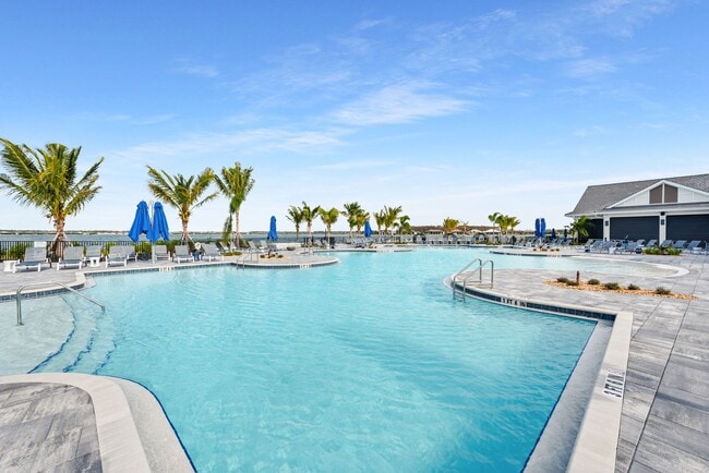 Building Photo - Vista at WildBlue ~ Pool Home Ready to Rent