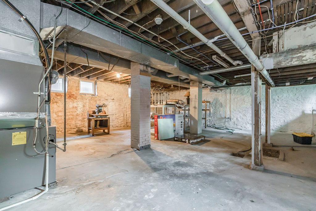 Building Photo - 1206 E Armour Blvd