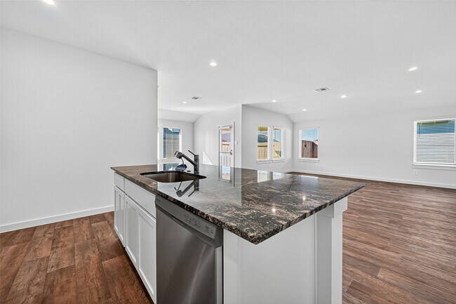 Building Photo - 4215 Russet Elm Ln