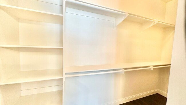 Building Photo - Stunning Two-Story Estate Home in the Gated and Lovely Champagne Crest Community of Fallbrook!