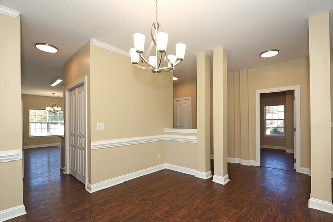 Building Photo - Welcome to this stunning 5 bedroom, 2.5 bath home nestled in the desirable location of Cornelius,...