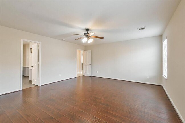 Building Photo - 7718 Shavano Ln