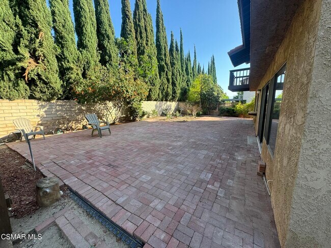 Building Photo - 2930 Reservoir Dr