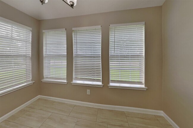 Building Photo - 16830 Needle Ridge Ct
